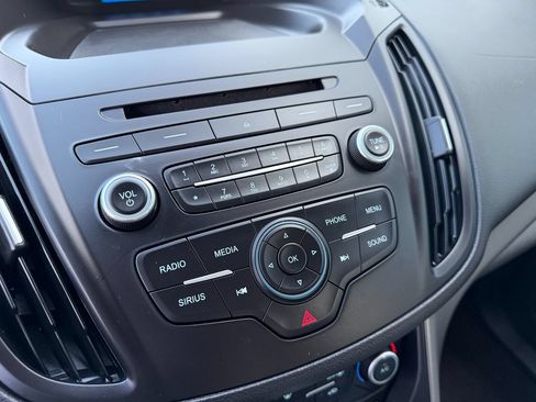 Used 2018 Ford C-MAX SE FWD image 15