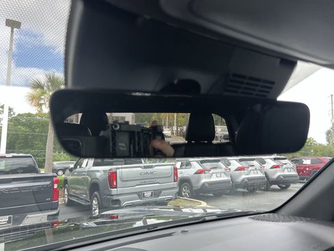 Used 2025 Toyota Tacoma SR5 RWD image 27