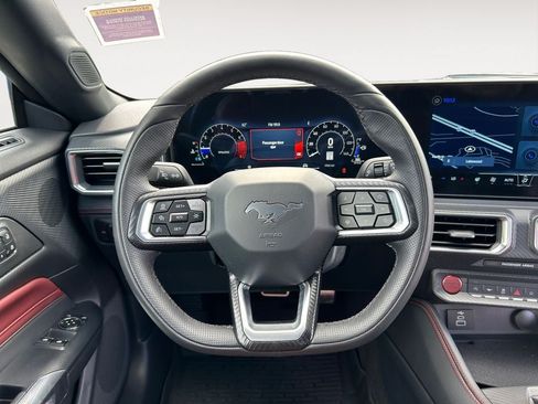 Used 2025 Ford Mustang Premium RWD image 13