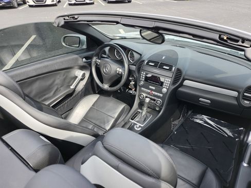 Used 2006 Mercedes-Benz SLK 55 AMG image 3