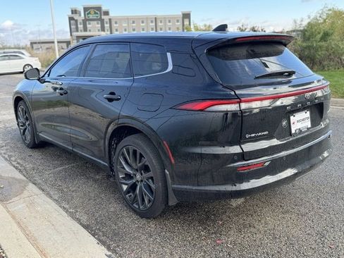 Certified 2025 Toyota Crown Signia image 43