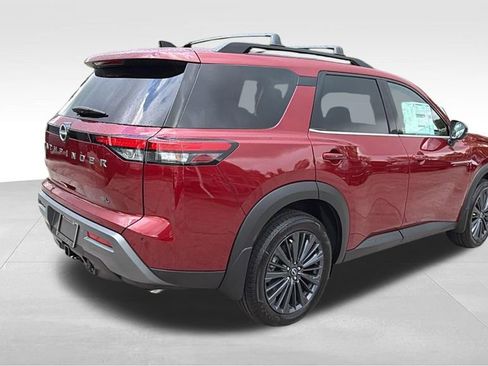 New 2026 Nissan Pathfinder SL w/ SL Premium Package (P04) FWD image 8