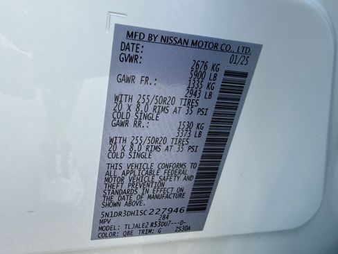 Used 2025 Nissan Pathfinder Platinum image 29