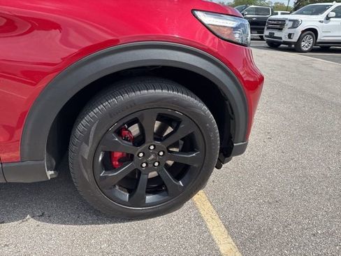 Used 2022 Ford Explorer ST w/ Equipment Group 401A image 7