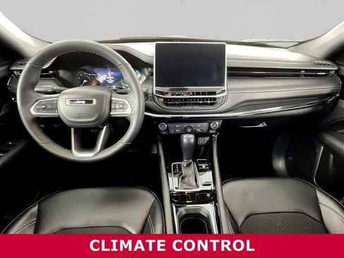 New 2023 Jeep Compass Latitude w/ Convenience Group AWD/4WD image 8