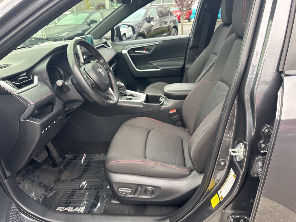 Used 2025 Toyota RAV4 SE w/ Weather & Moonroof Package AWD/4WD image 12