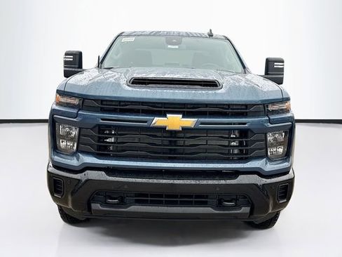 New 2026 Chevrolet Silverado 2500 Custom image 4