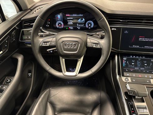 Used 2022 Audi Q7 Premium Plus image 13