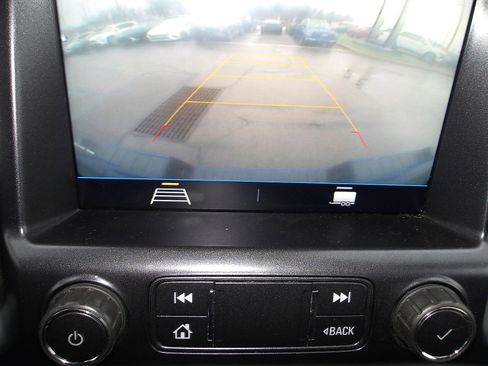 Used 2021 Chevrolet Colorado LT w/ LT Convenience Package image 18