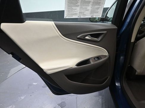 Used 2024 Chevrolet Malibu LT image 25