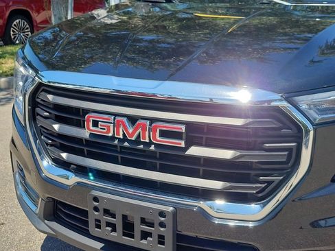 Certified 2022 GMC Terrain SLE w/ Driver Convenience Package AWD/4WD image 8