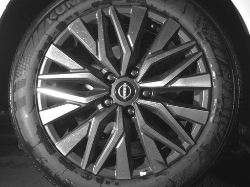 Used 2025 Nissan Altima 2.5 SV image 15