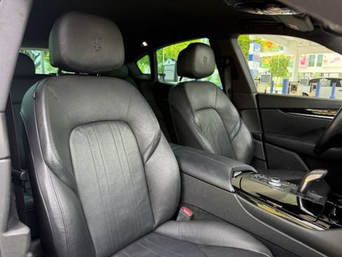 Used 2019 Maserati Levante AWD/4WD image 12