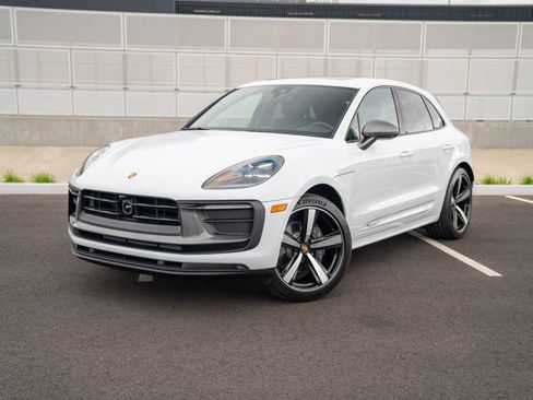 New 2026 Porsche Macan Turbo AWD/4WD image 1