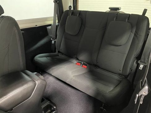 Used 2019 Jeep Wrangler Sport AWD/4WD image 20