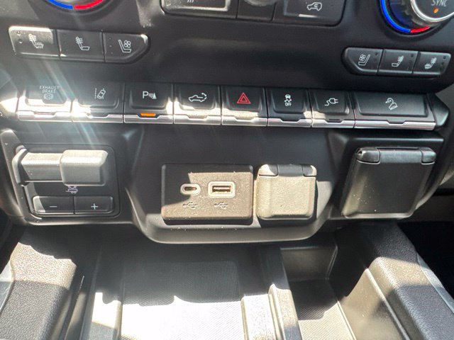 Used 2020 Chevrolet Silverado 2500 High Country w/ Technology Package AWD/4WD image 46