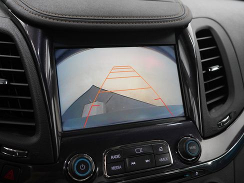 Used 2016 Chevrolet Impala LTZ w/ Enhanced Convenience Package FWD image 20