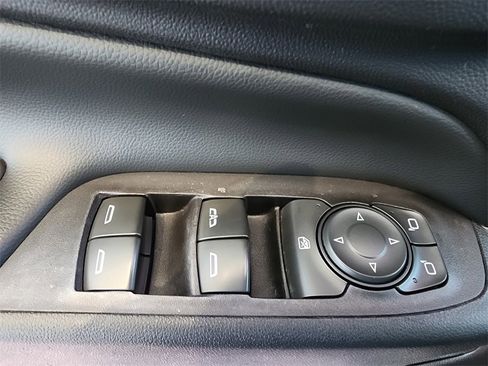 Used 2018 Chevrolet Equinox LT image 15