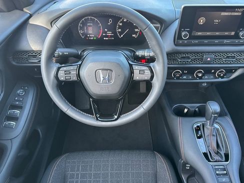 Certified 2025 Honda HR-V Sport image 16