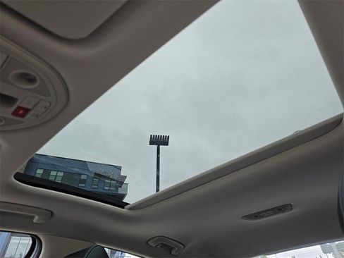 New 2026 Genesis G70 2.5T Prestige image 25