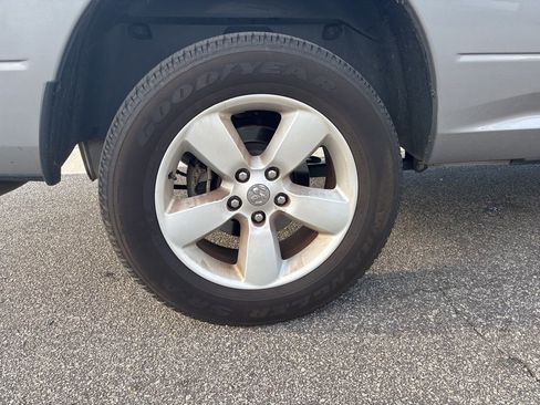 Used 2024 RAM 1500 Classic SLT image 11