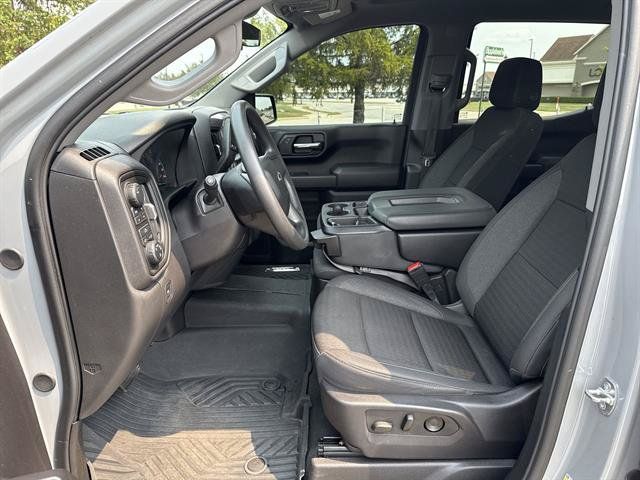 Used 2024 Chevrolet Silverado 1500 Custom Trail Boss w/ Turbomax Blackout Package AWD/4WD image 13