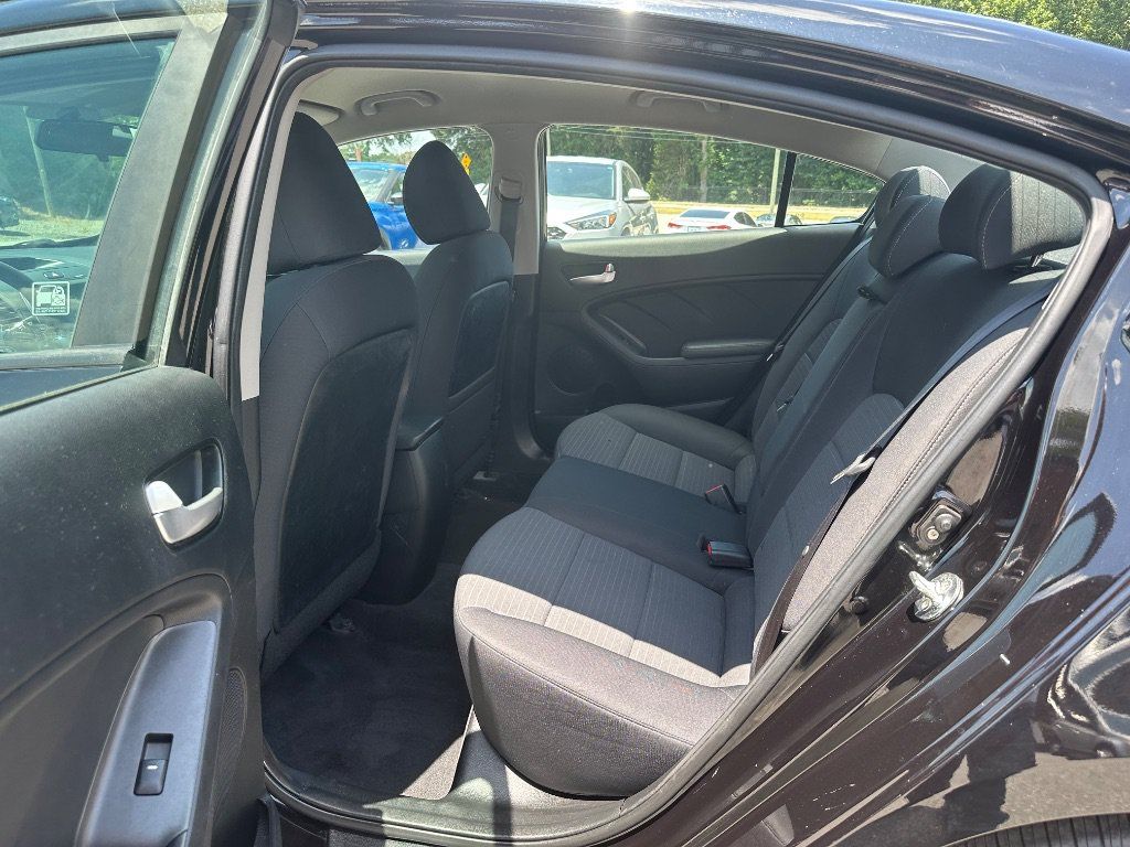 Used 2018 Kia Forte LX w/ LX Popular Package FWD image 11