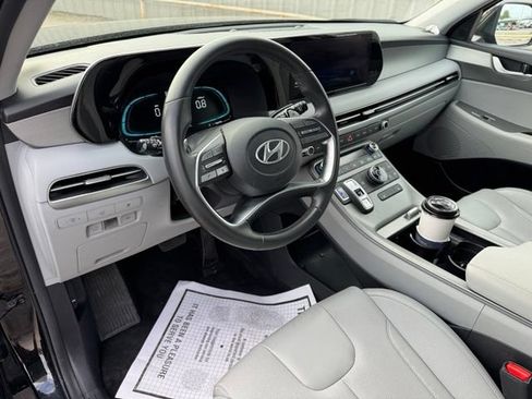 Used 2025 Hyundai Palisade SEL AWD/4WD image 14