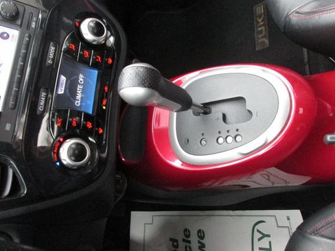 Used 2012 Nissan Juke SL image 60