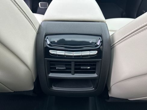 New 2026 Cadillac XT5 Sportv w/ LPO, Floor Liner Package image 28