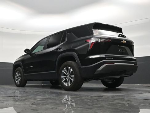 Used 2025 Chevrolet Equinox LT w/ Safety and Technology Package FWD image 22