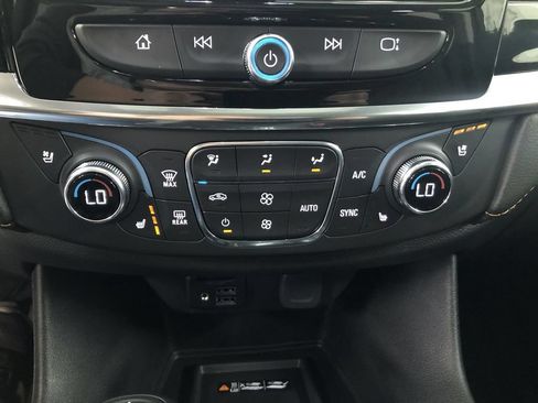 Used 2020 Chevrolet Traverse Premier w/ Redline Edition AWD/4WD image 19