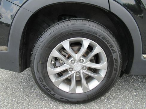 Used 2019 Hyundai Santa Fe SE FWD image 8
