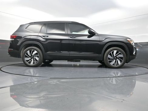 New 2026 Volkswagen Atlas SE FWD image 28