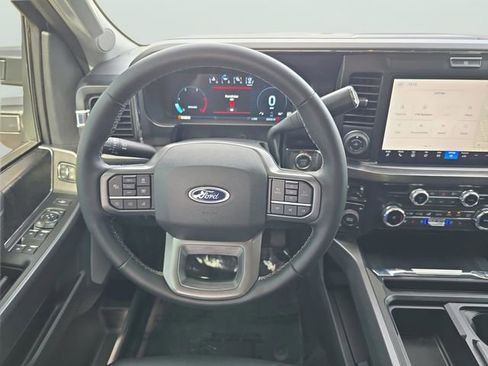 Used 2026 Ford F250 Lariat w/ Lariat Ultimate Package AWD/4WD image 9