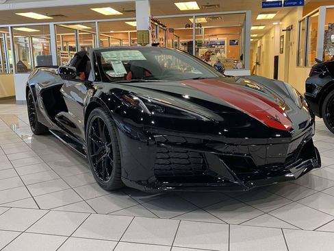 New 2027 Chevrolet Corvette Grand Sport w/ Z52 Sport Performance Package RWD image 14