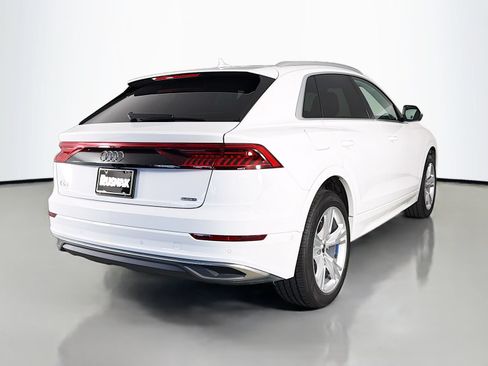 Used 2023 Audi Q8 Premium w/ Convenience Package AWD/4WD image 7