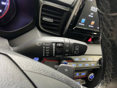 Used 2019 Hyundai Veloster Turbo image 23