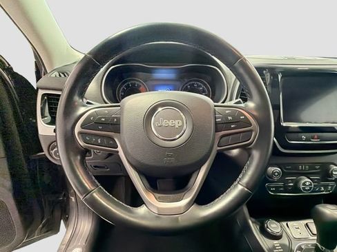 Used 2019 Jeep Cherokee Limited AWD/4WD image 9