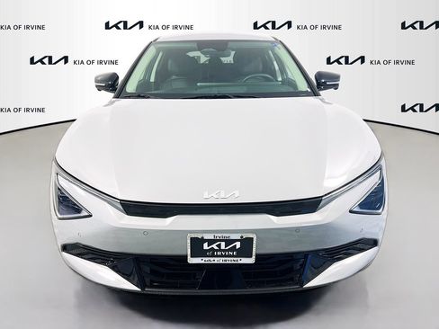 New 2026 Kia EV6 Wind RWD image 2
