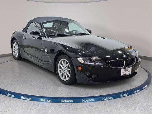 Used 2005 BMW Z4 2.5i image 4