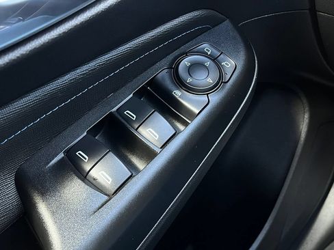 Used 2025 Buick Envista Sport Touring FWD image 23