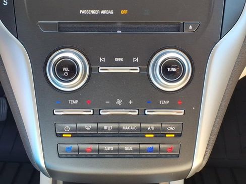 Used 2015 Lincoln MKC AWD w/ Equipment Group 102A Reserve image 8