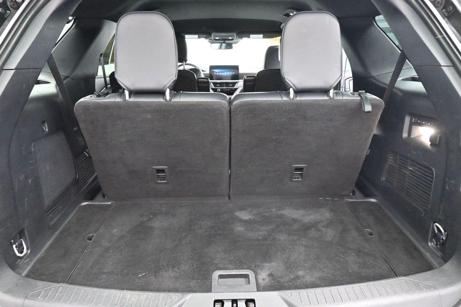 Used 2025 Ford Explorer ST-Line w/ Premium Package RWD image 9