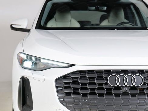 Certified 2025 Audi Q5 Premium Plus w/ Premium Plus image 27