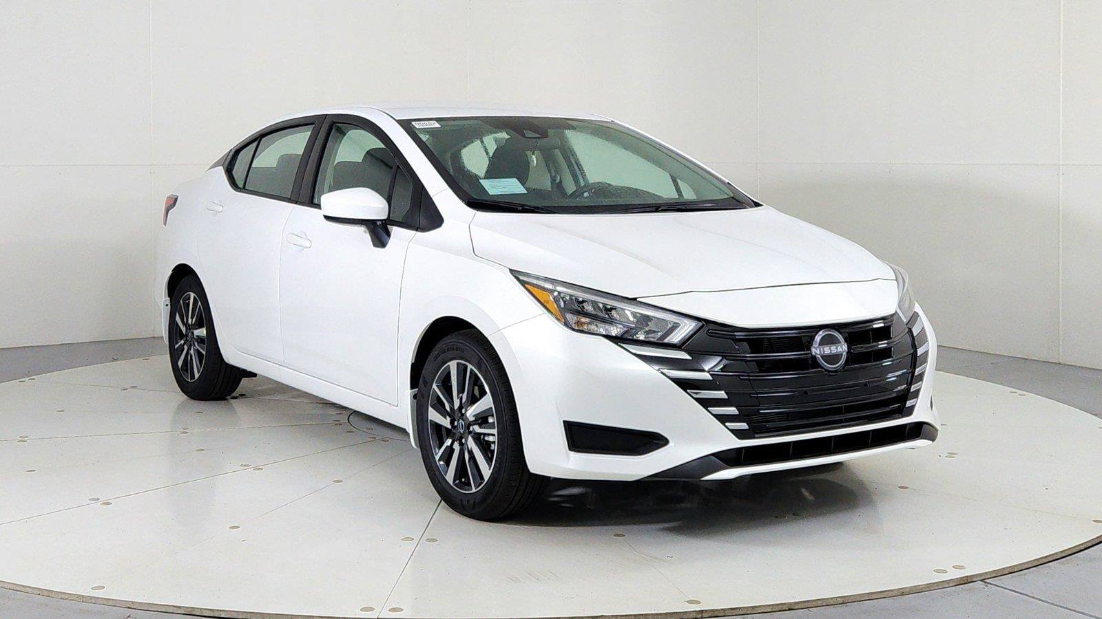 Used 2025 Nissan Versa SV w/ Trunk Package FWD image 1