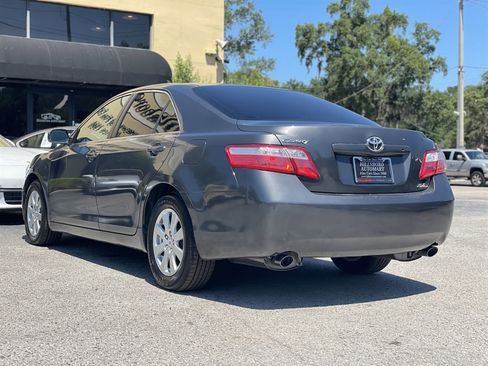 Used 2007 Toyota Camry XLE FWD image 12