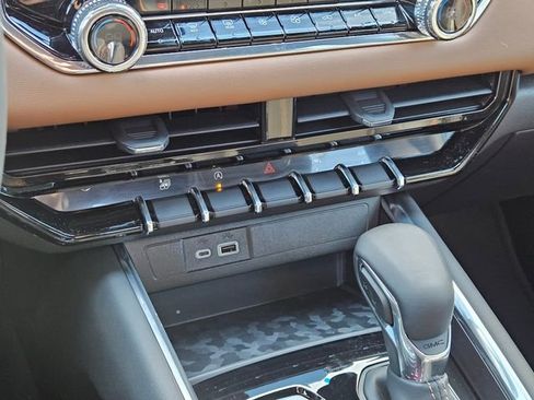 New 2026 GMC Canyon AT4 AWD/4WD image 21