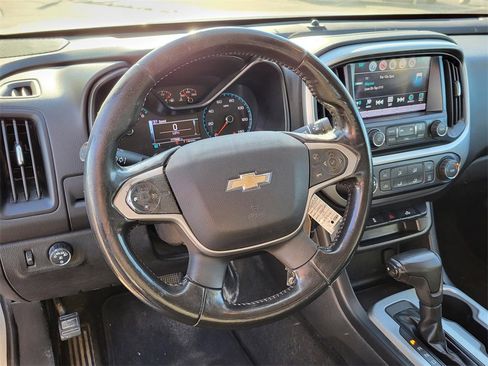 Used 2017 Chevrolet Colorado LT w/ LT Convenience Package image 20