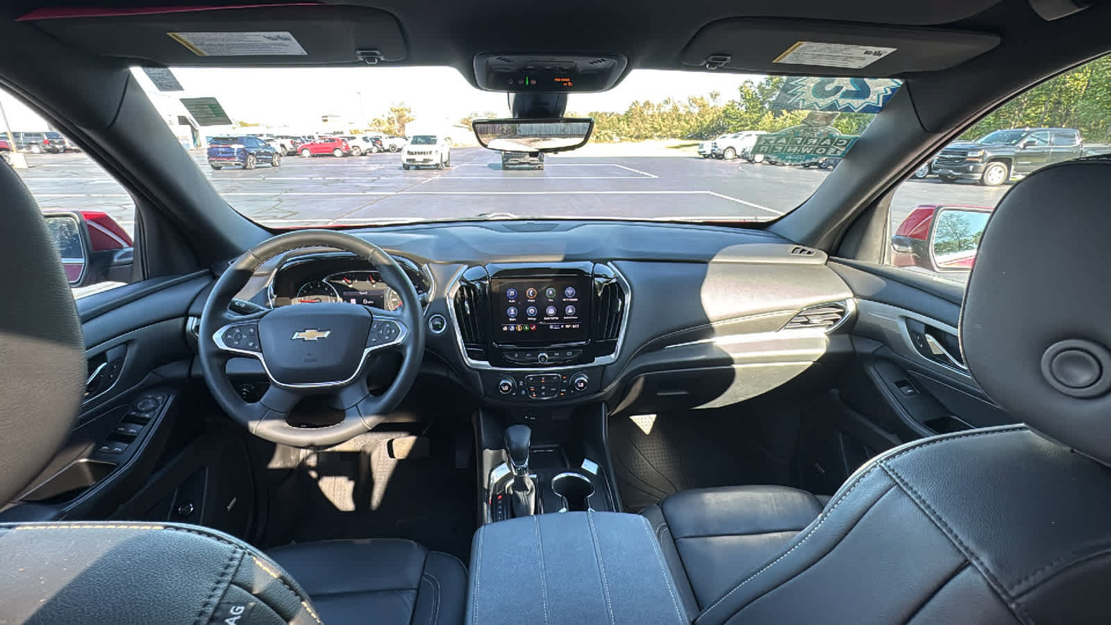Used 2023 Chevrolet Traverse LT w/ LT Premium Package AWD/4WD image 31